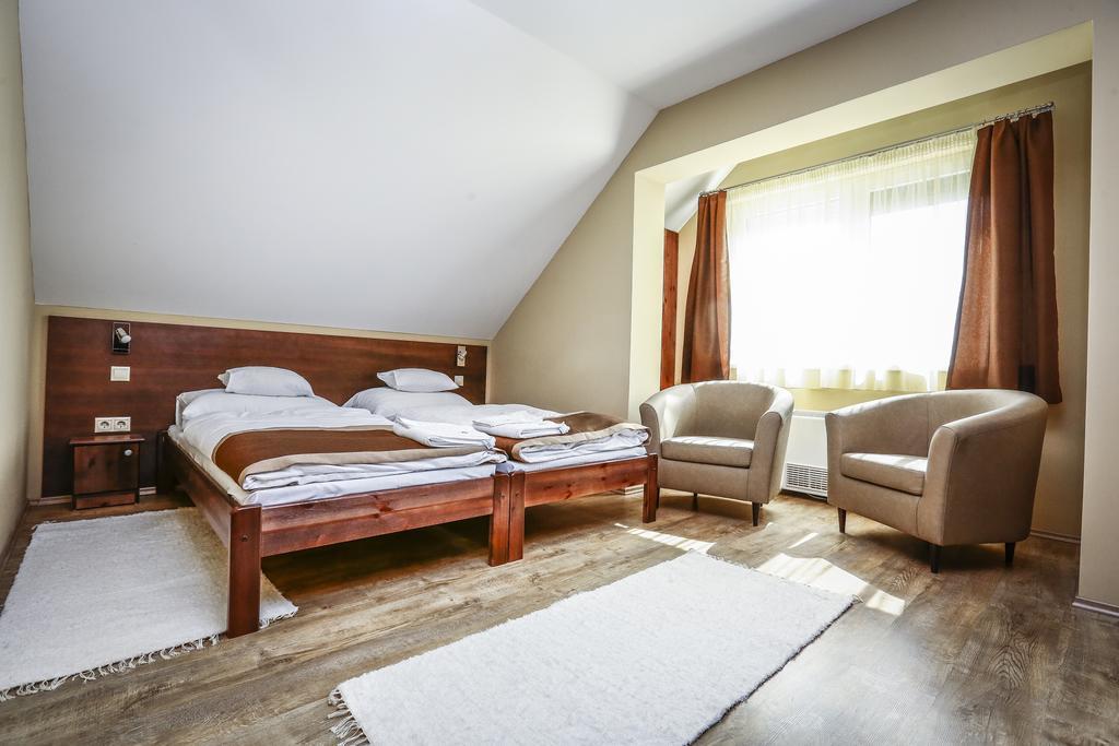 Granatalma Vendeghaz Hotel Fehérvárcsurgó Стая снимка