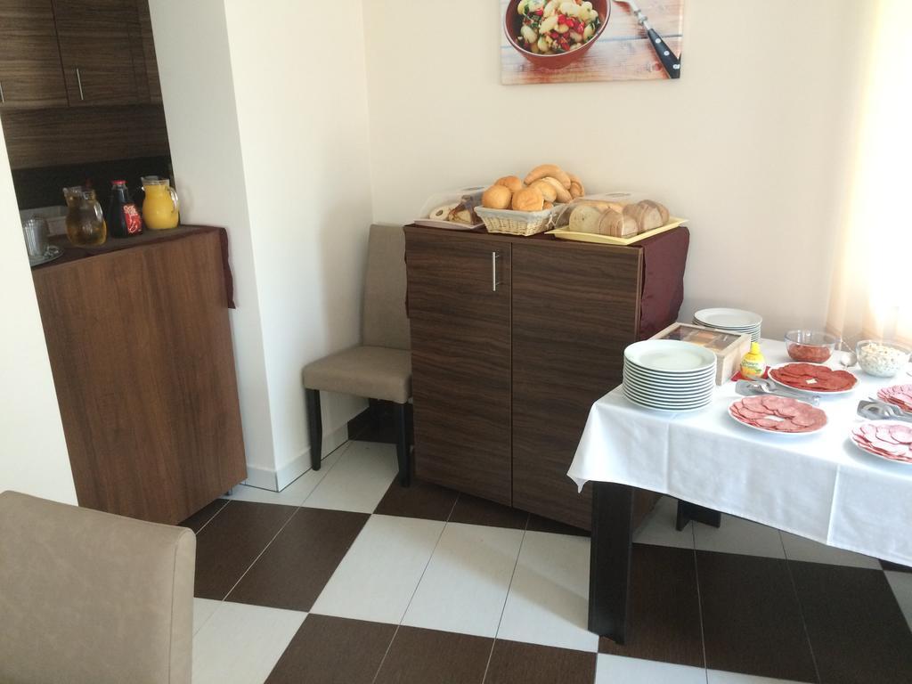 Granatalma Vendeghaz Hotel Fehérvárcsurgó Екстериор снимка